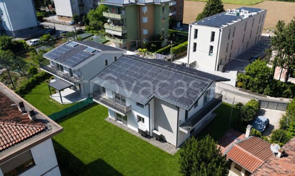casa indipendente in vendita a Vicenza in zona San Bortolo/San Paolo