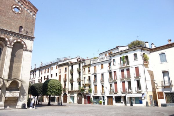 appartamento in vendita a Vicenza in zona Centro Storico