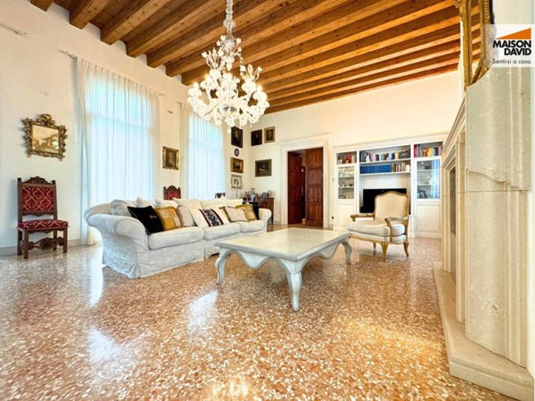 appartamento in vendita a Vicenza in zona Borgo Berga