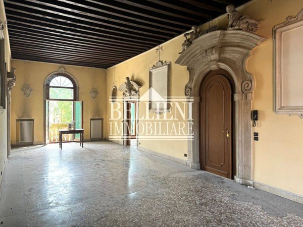 appartamento in vendita a Vicenza in zona Borgo Berga