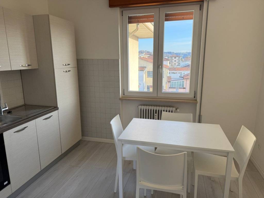 appartamento in vendita a Vicenza in zona San Lazzaro/Pomari