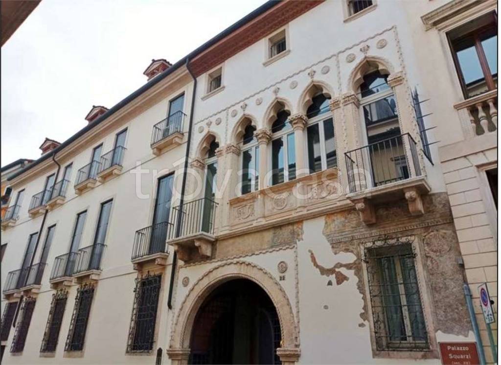 appartamento in vendita a Vicenza in zona Centro Storico