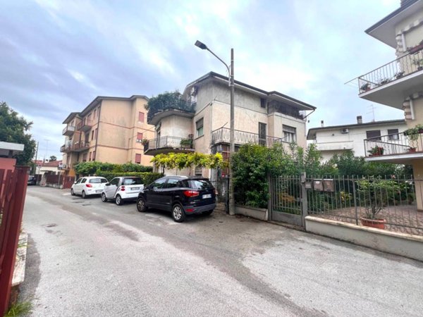 appartamento in vendita a Vicenza in zona Saviabona