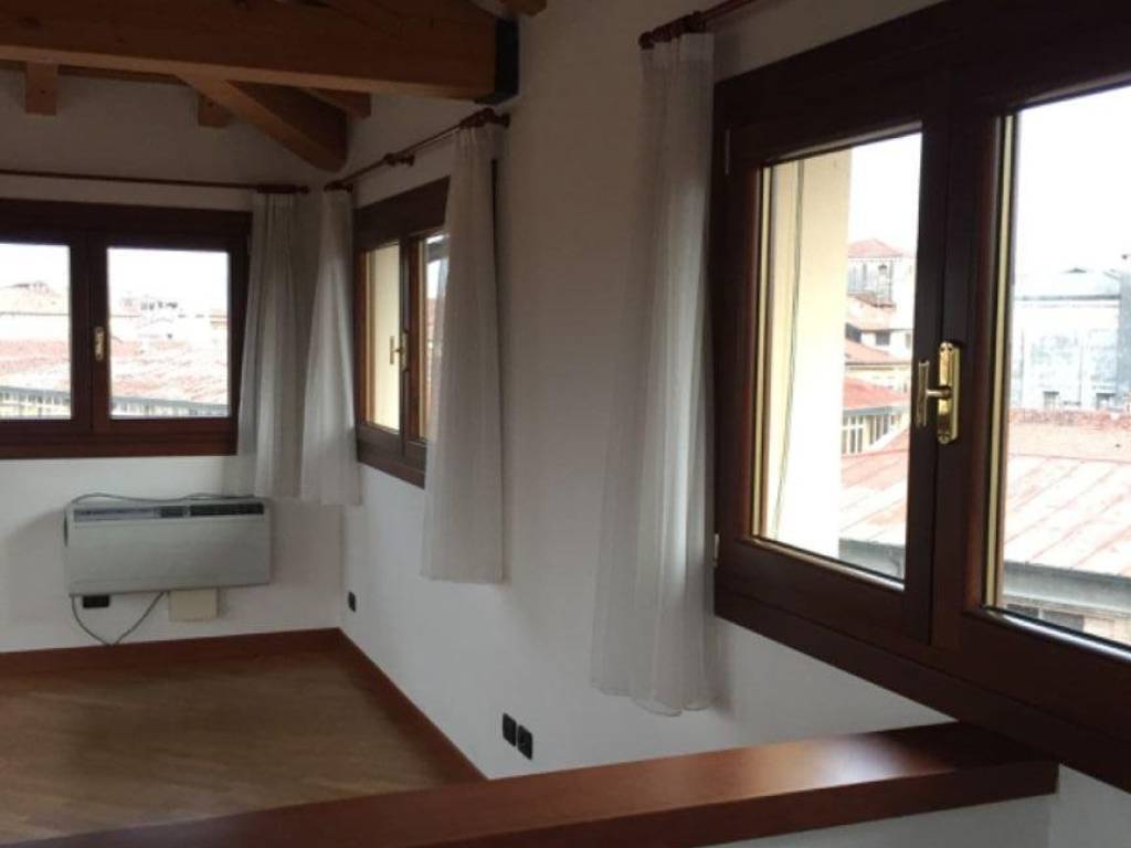appartamento in vendita a Vicenza in zona Centro Storico