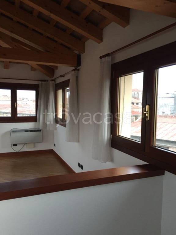 appartamento in vendita a Vicenza in zona Centro Storico