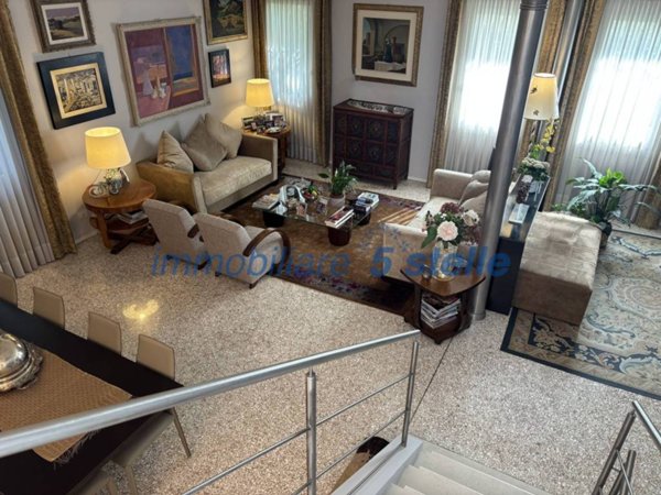 casa indipendente in vendita a Vicenza in zona Centro Storico