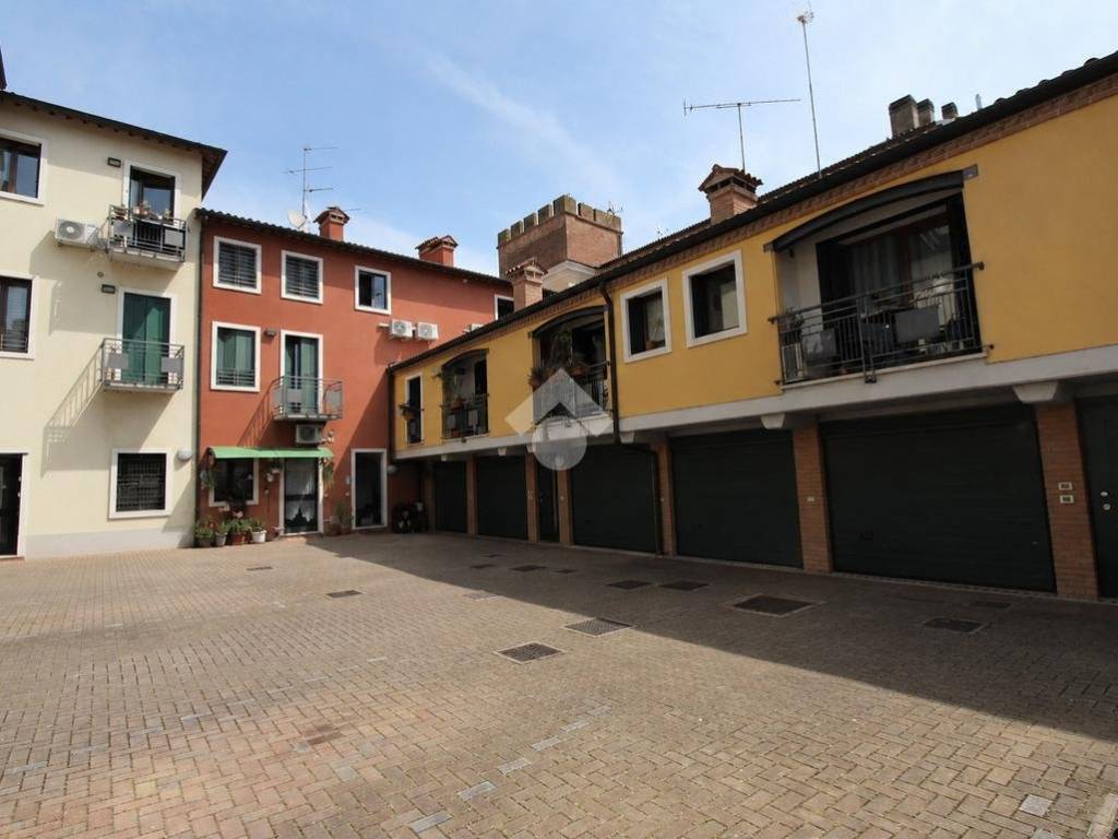 appartamento in vendita a Vicenza in zona Centro Storico