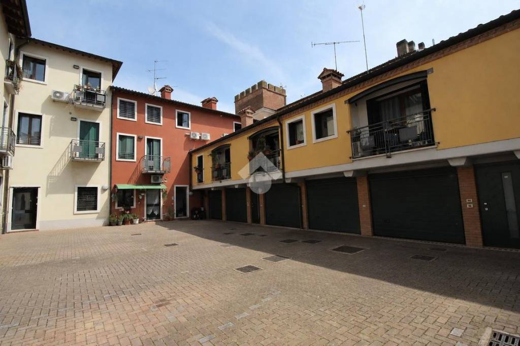 appartamento in vendita a Vicenza in zona Riviera Berica