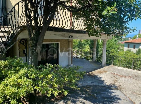 casa indipendente in vendita a Vicenza in zona Monte Berico
