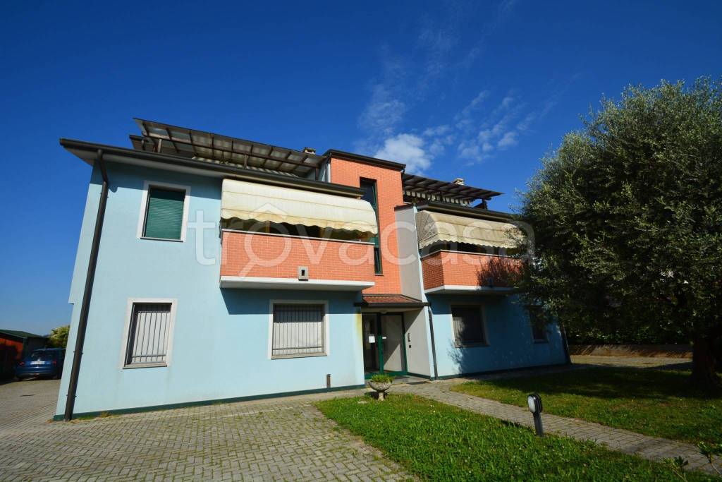 appartamento in vendita a Vicenza in zona Bertesinella