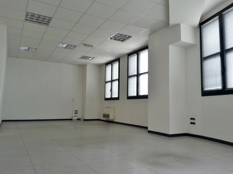 ufficio in vendita a Vicenza in zona Gogna