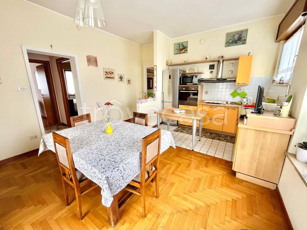appartamento in vendita a Vicenza in zona San Lazzaro/Pomari
