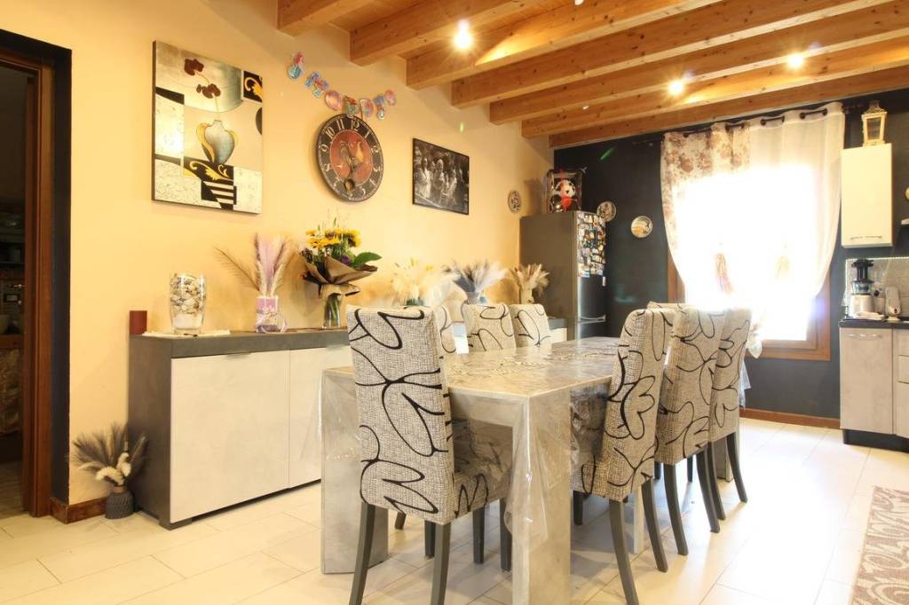 casa indipendente in vendita a Vicenza in zona Centro Storico