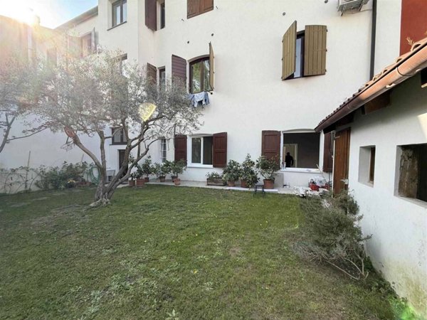 appartamento in vendita a Vicenza in zona Borgo Berga