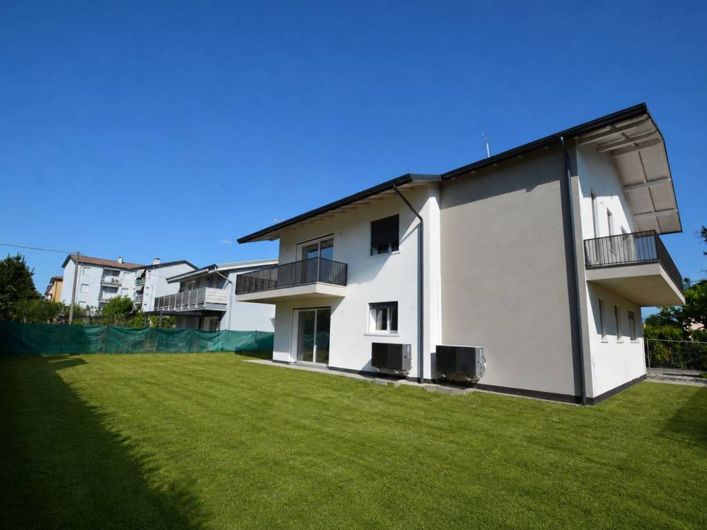 casa indipendente in vendita a Vicenza in zona San Bortolo/San Paolo