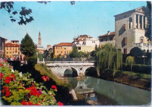ufficio in vendita a Vicenza in zona Centro Storico
