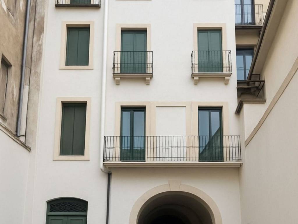 appartamento in vendita a Vicenza in zona Centro Storico