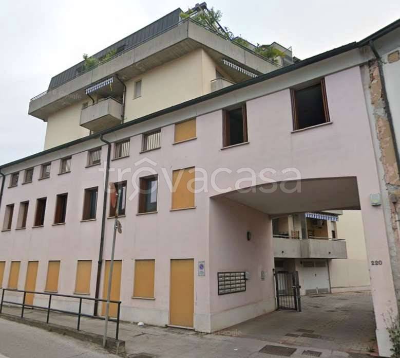 appartamento in vendita a Vicenza in zona Maddalene