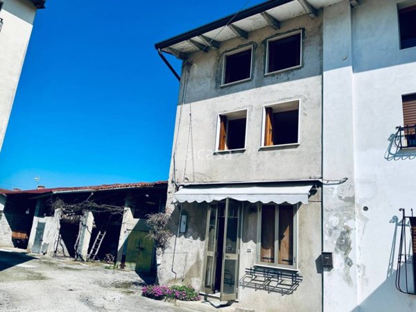 casa indipendente in vendita a Vicenza in zona Anconetta