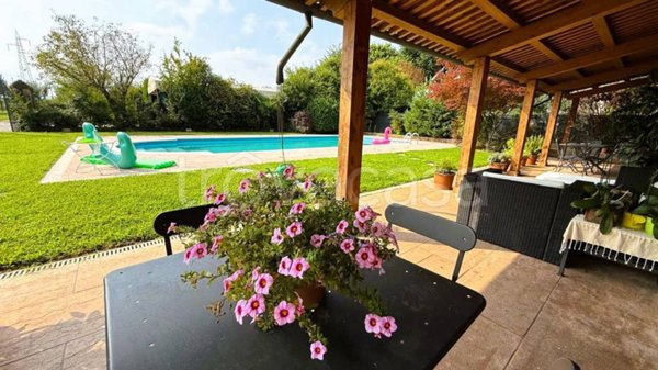 casa indipendente in vendita a Vicenza in zona San Lazzaro/Pomari