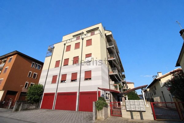 appartamento in vendita a Vicenza in zona Pio X
