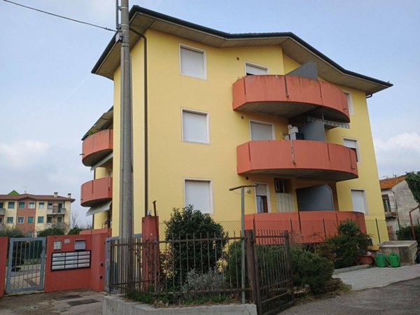 appartamento in vendita a Vicenza in zona Laghetto