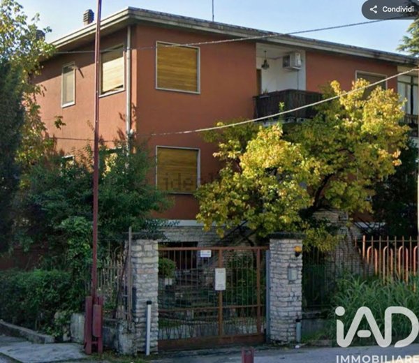 casa indipendente in vendita a Vicenza in zona Borgo Berga