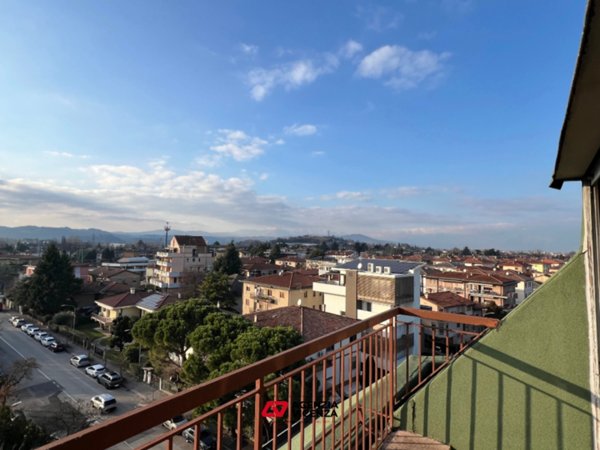 appartamento in vendita a Vicenza in zona Centro Storico