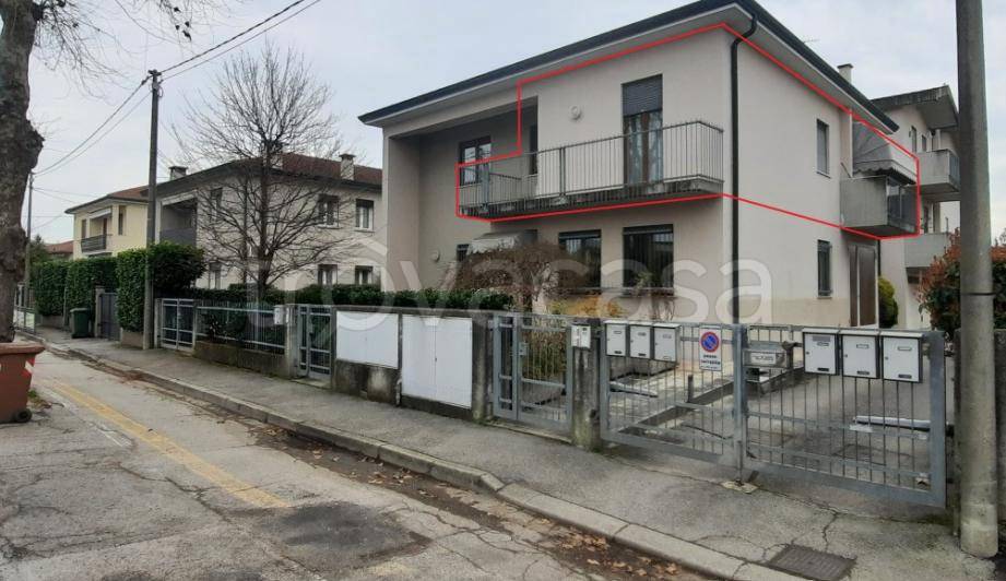 appartamento in vendita a Vicenza in zona Ferrovieri