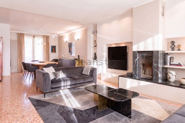 casa indipendente in vendita a Vicenza in zona Laghetto