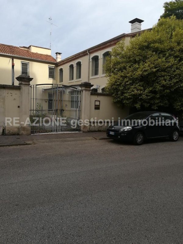 appartamento in vendita a Vicenza in zona Centro Storico