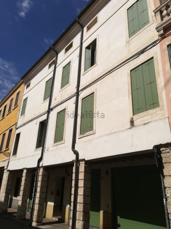 appartamento in vendita a Vicenza in zona Centro Storico
