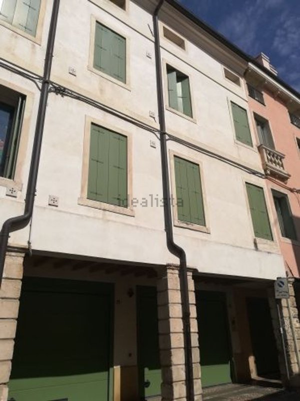 appartamento in vendita a Vicenza in zona Centro Storico
