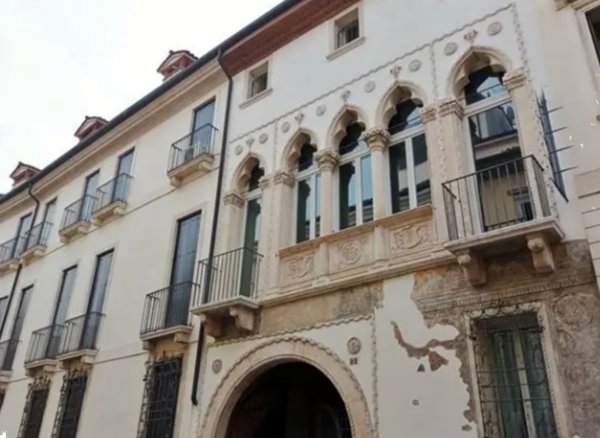 appartamento in vendita a Vicenza in zona Centro Storico