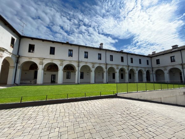 ufficio in vendita a Vicenza in zona Centro Storico
