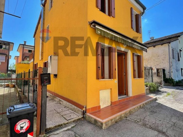 casa indipendente in vendita a Vicenza in zona Centro Storico
