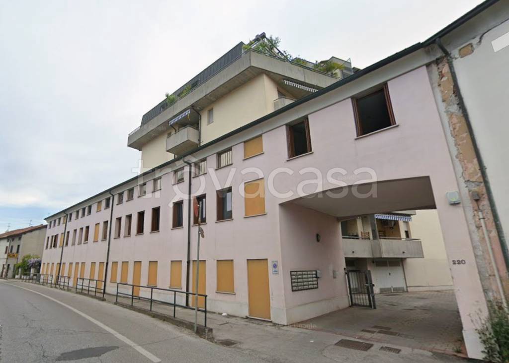 appartamento in vendita a Vicenza in zona Maddalene