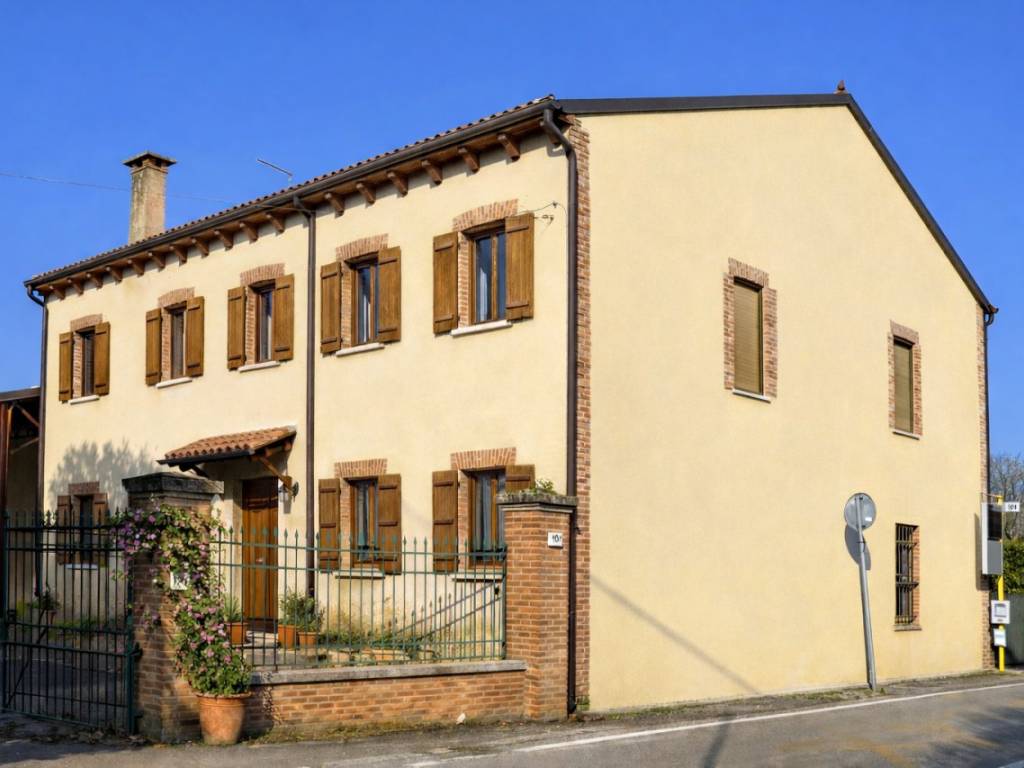 casa indipendente in vendita a Vicenza in zona Laghetto