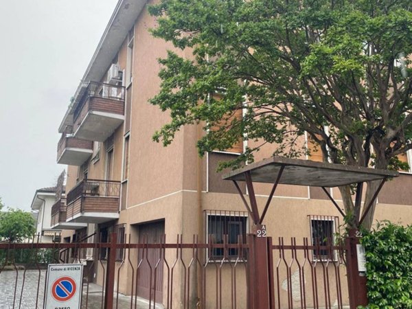 appartamento in vendita a Vicenza in zona Borgo Berga