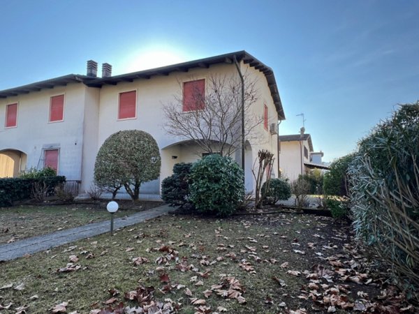 casa indipendente in vendita a Vicenza in zona Ferrovieri