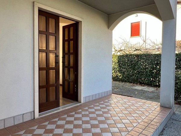 casa indipendente in vendita a Vicenza in zona Ferrovieri