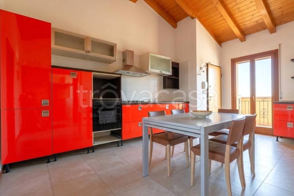 appartamento in vendita a Vicenza in zona Tormeno