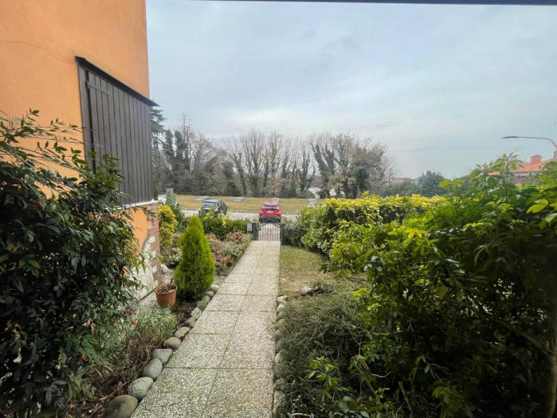 casa indipendente in vendita a Vicenza