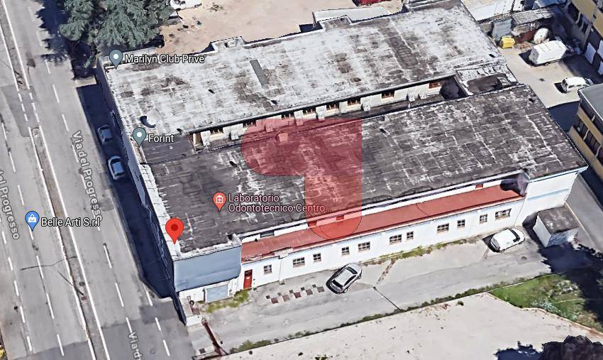 locale commerciale in vendita a Vicenza in zona Centro Storico