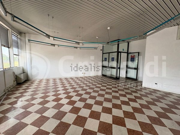 ufficio in vendita a Vicenza in zona San Lazzaro/Pomari
