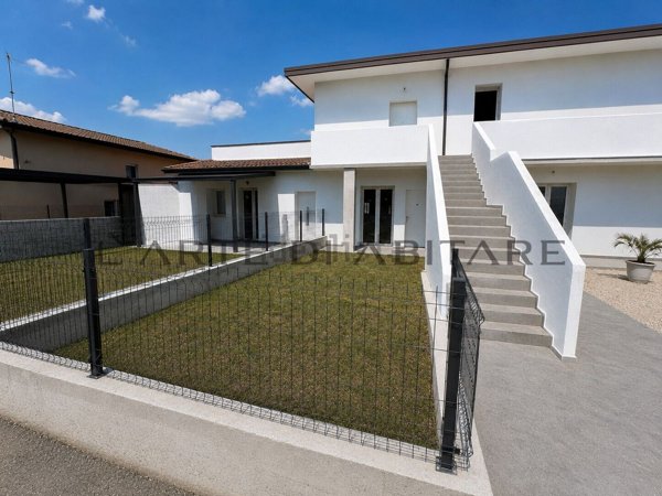 appartamento in vendita a Vicenza in zona Debba