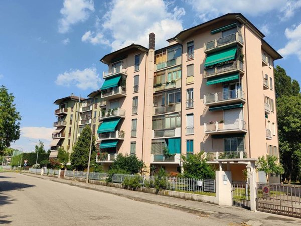 appartamento in vendita a Vicenza in zona Cattane