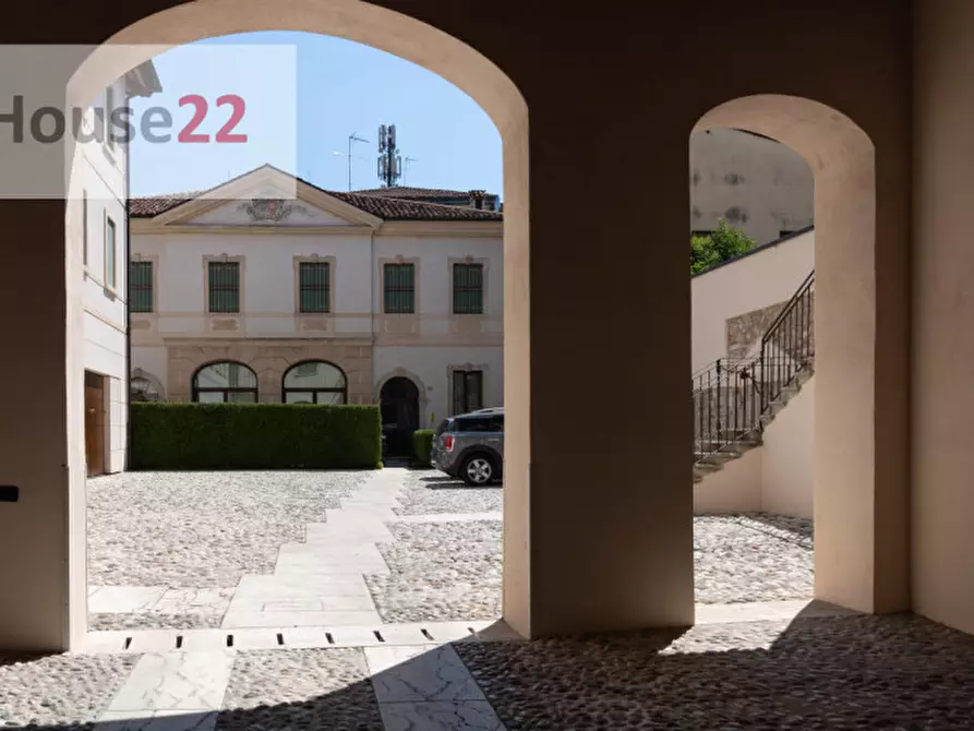appartamento in vendita a Vicenza in zona Centro Storico