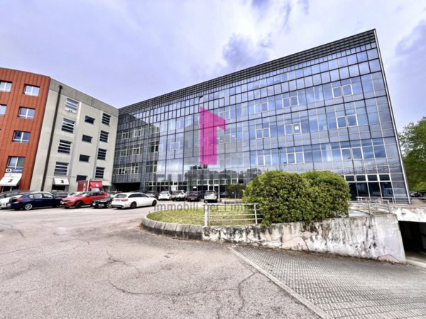 ufficio in vendita a Vicenza in zona Centro Storico