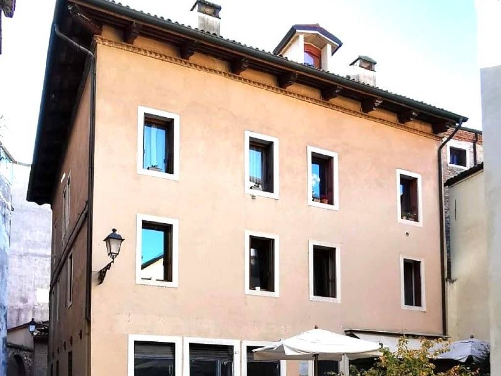 casa semindipendente in vendita a Vicenza in zona Centro Storico
